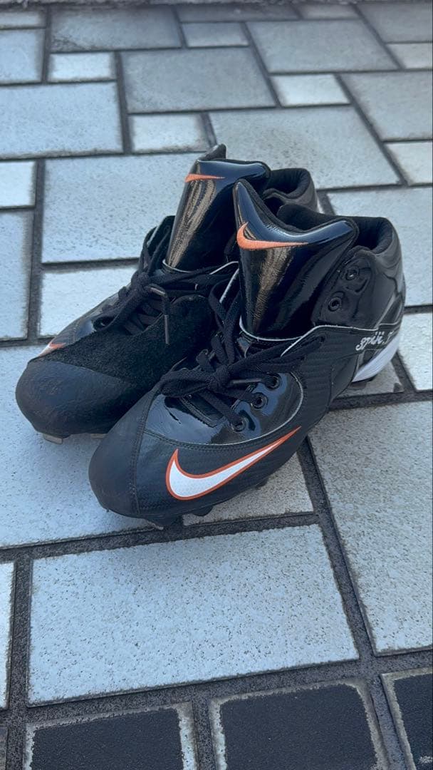 【読売ジャイアンツ選手 実使用スパイク】 NIKE／金具スパイク／27cm