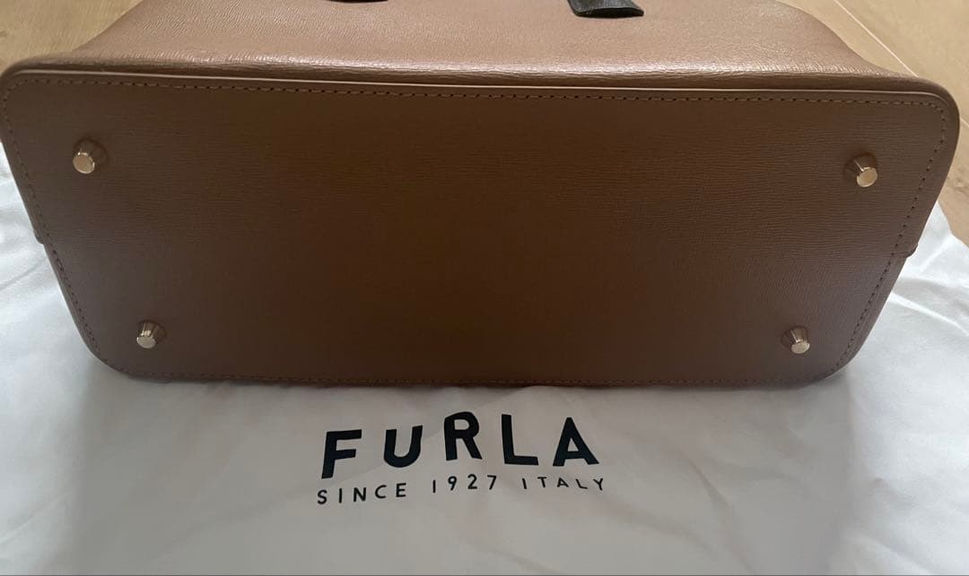 1回使用 FURLA テッサ ショルダーバッグ ハンドバッグ ブラウン トート