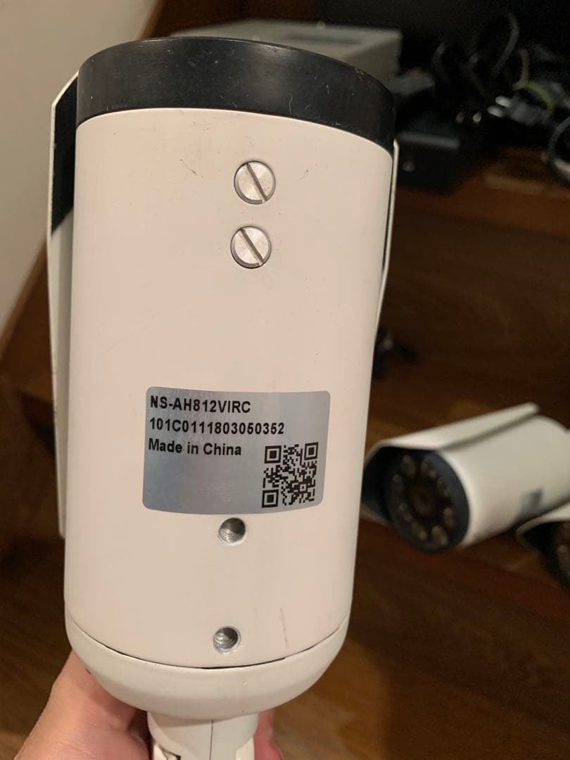 防犯暗視カメラ4台 モニター デジタルビデオレコーダー フルセット配線10m以上