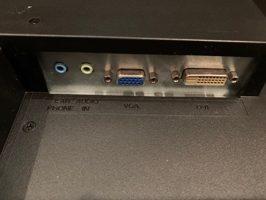 防犯暗視カメラ4台 モニター デジタルビデオレコーダー フルセット配線10m以上