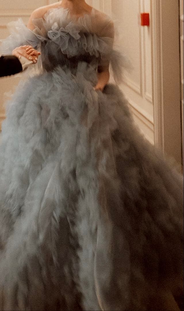 ブルーチュールオフショルダードレス