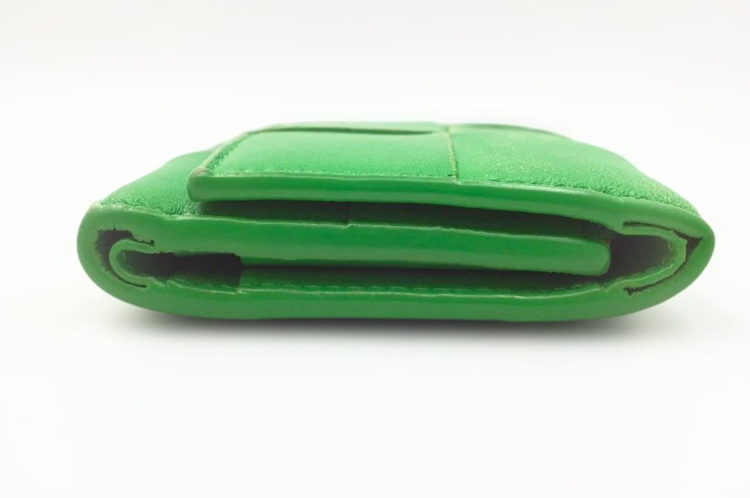 Bottega veneta　ボッテガヴェネタ　カセット　三つ折り財布　グリーン