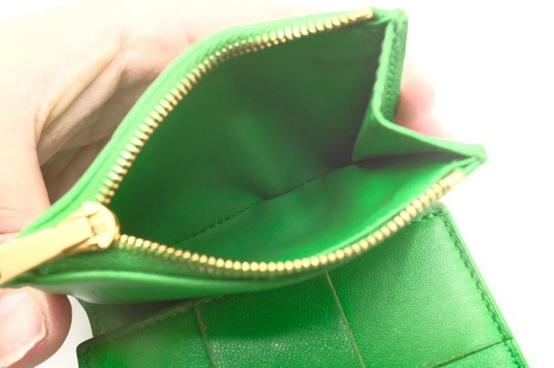 Bottega veneta　ボッテガヴェネタ　カセット　三つ折り財布　グリーン