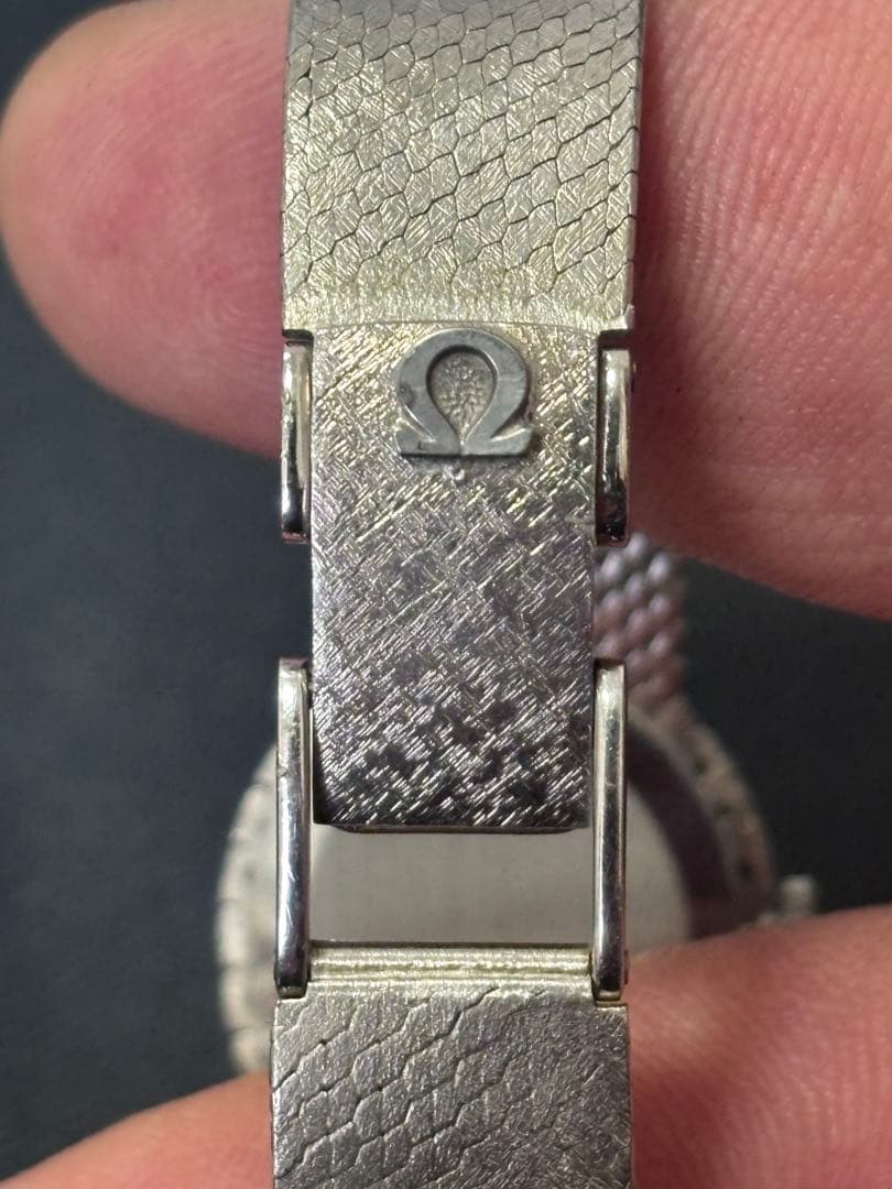 A*k様 OMEGA レディース時計 18k刻印あり 現状品 遺品