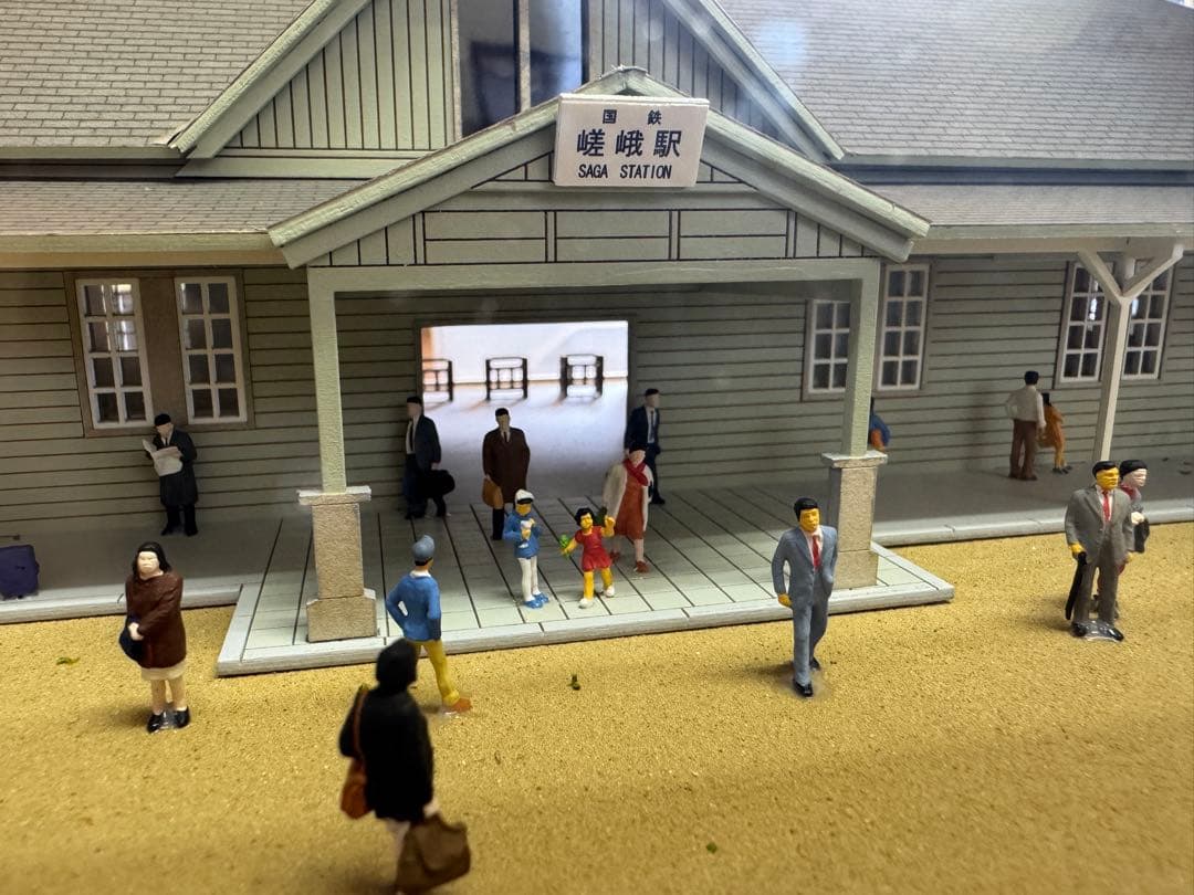 レモン様駅舎模型