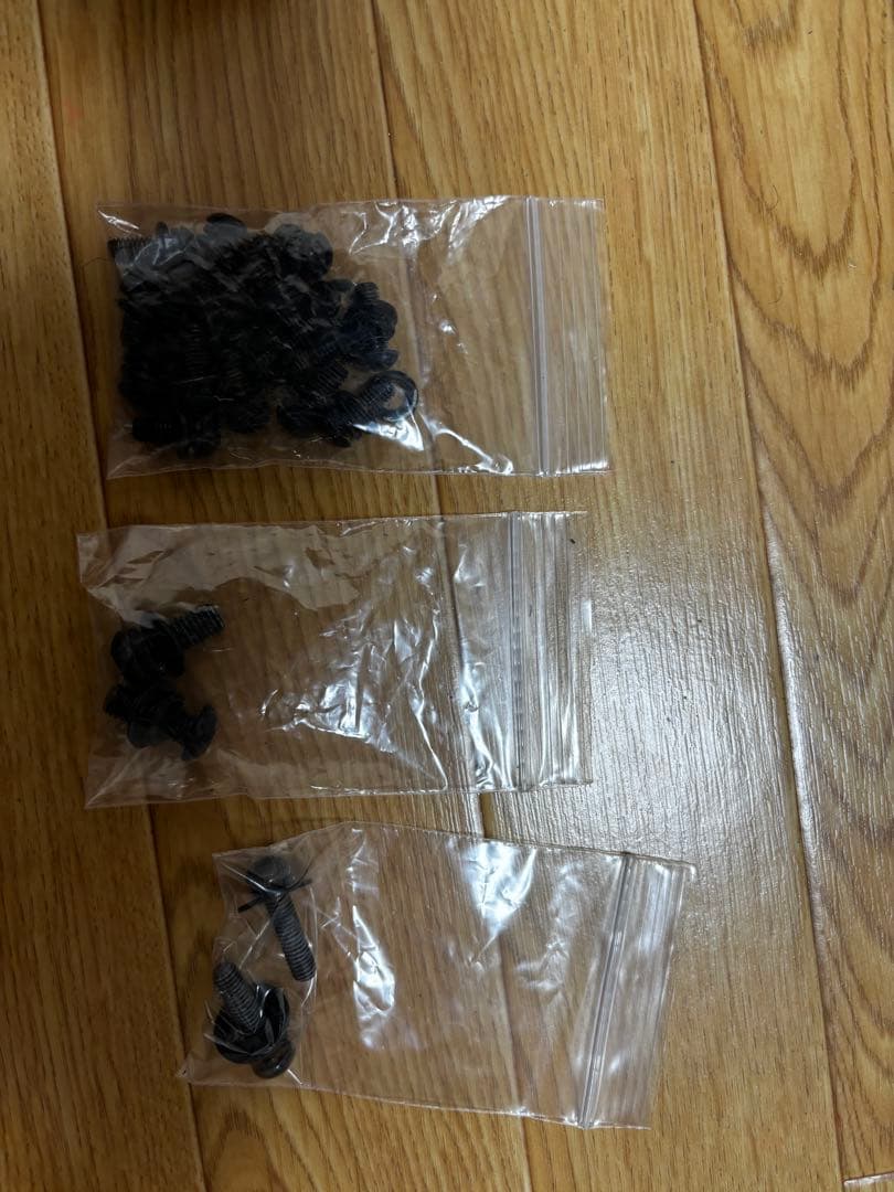 三菱　デリカD5専　BUSTERSリアラダー