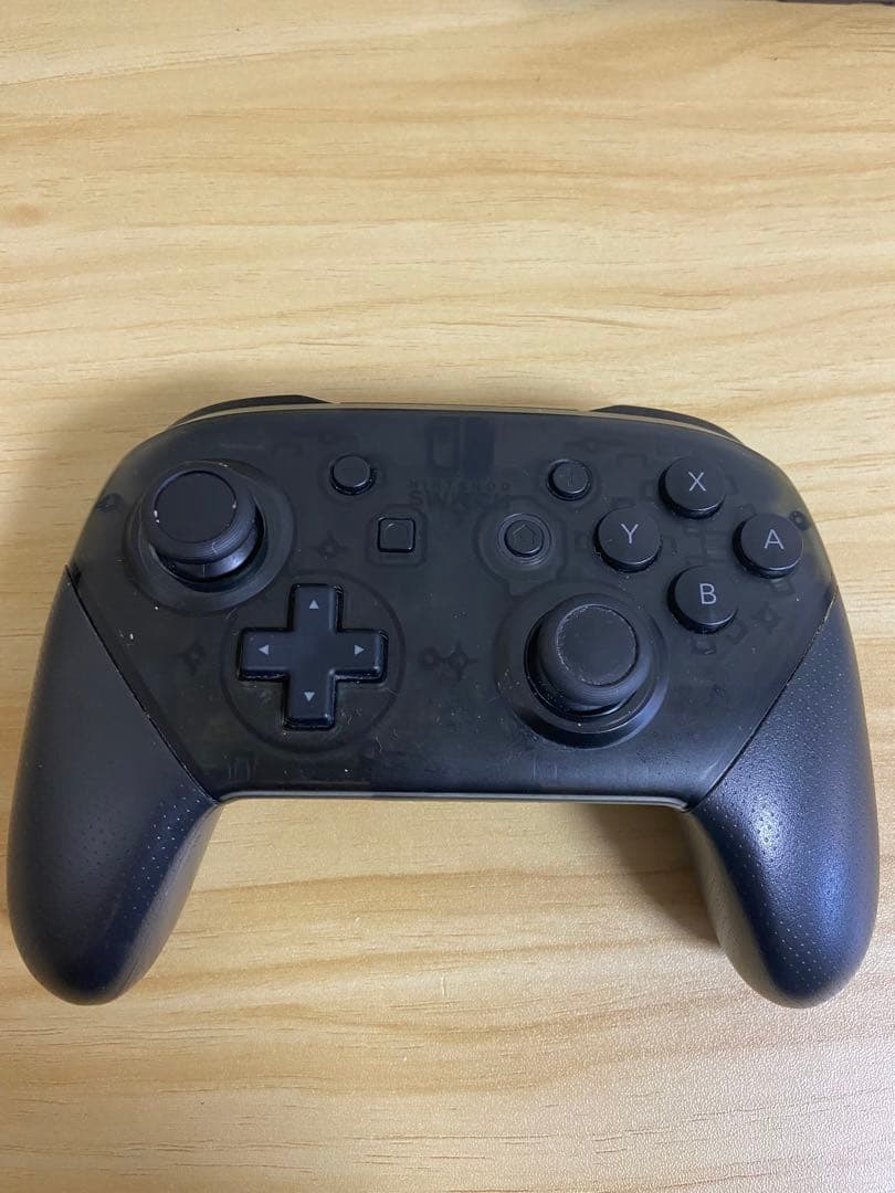 。【初期化済み】Nintendo Switch ワイヤレスコントローラー付き