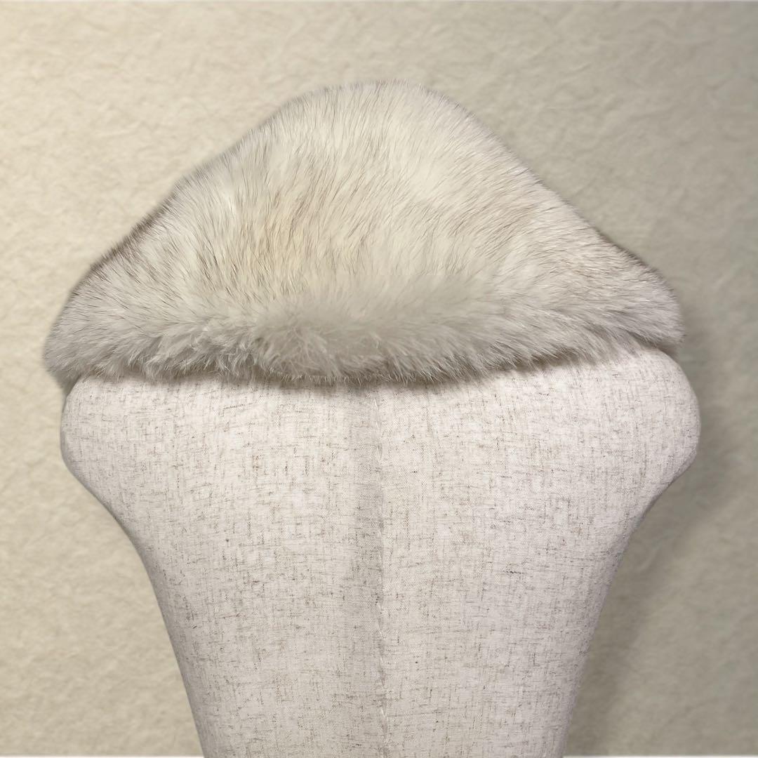 SAGA FOX　フォックスファー ティペット　ホワイト系　ストール　ふわふわ