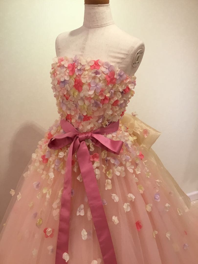 M*o様 YNS WEDDINGフラワー装飾 ピーチピンク チュールドレス