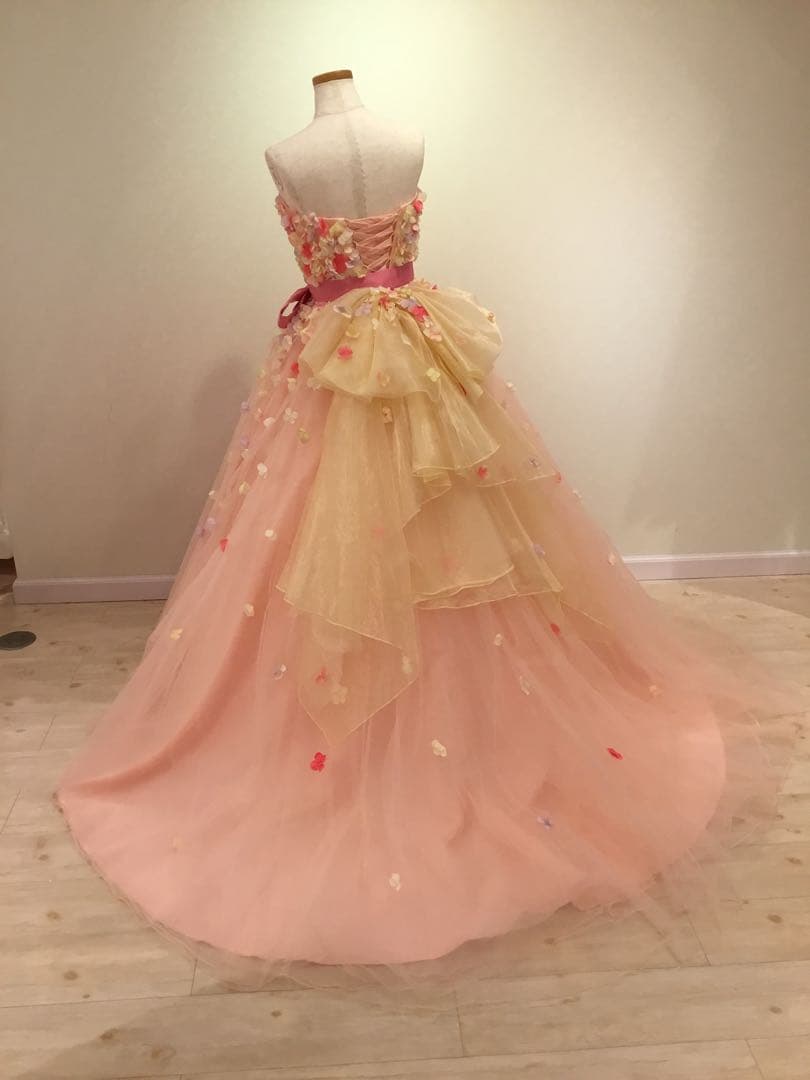M*o様 YNS WEDDINGフラワー装飾 ピーチピンク チュールドレス