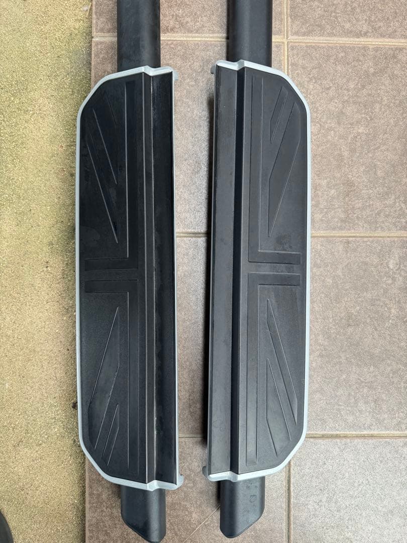 ディフェンダー110 サイドステップ ブラック/シルバー SUV用