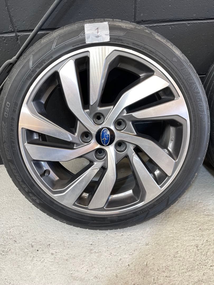 【手渡し限定】スバルVMレヴォーグ後期純正18インチホイールタイヤ付き4点セット