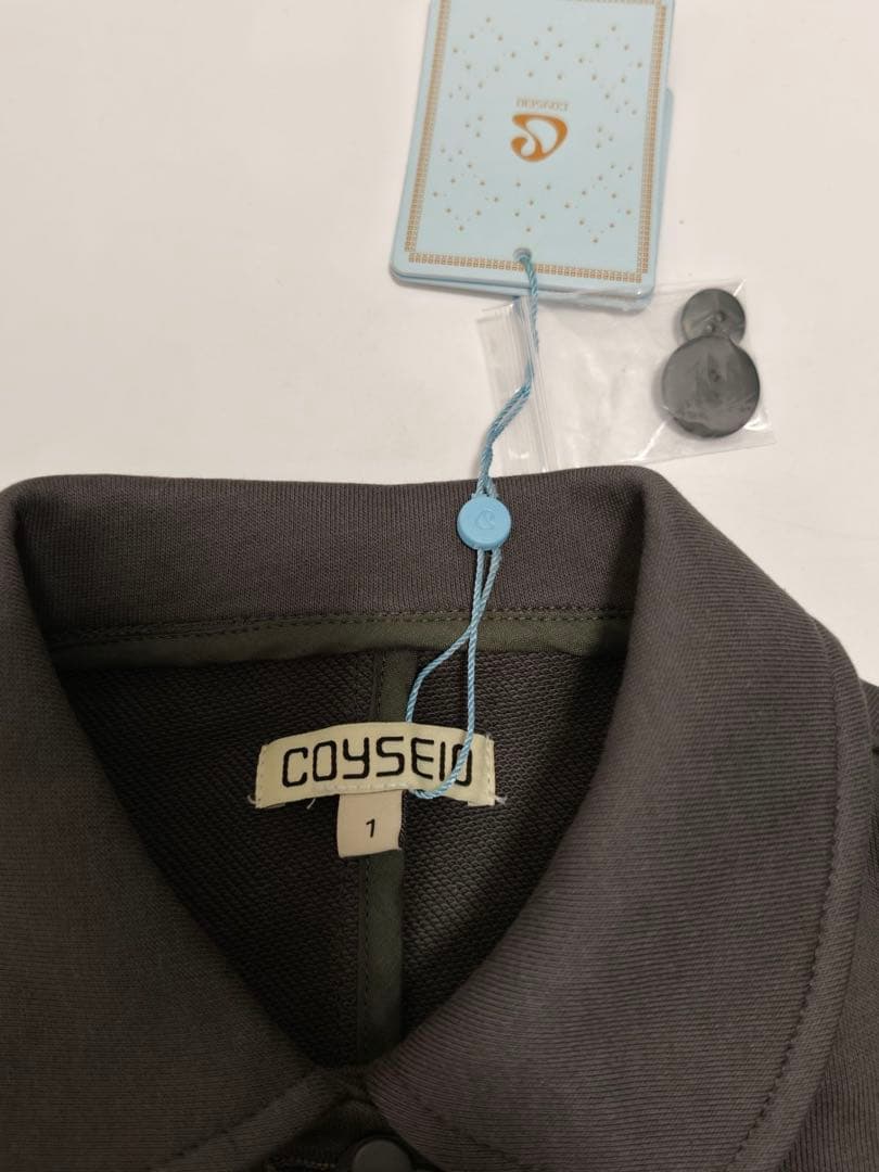 Coyseio ダークグレー ボタン付きジャケット