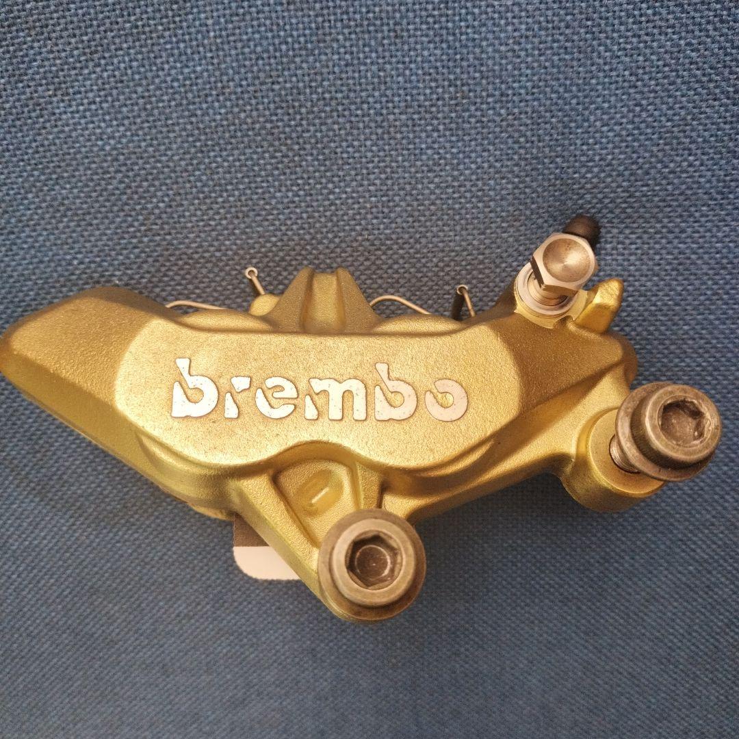 brembo ゴールド ブレーキキャリパー右