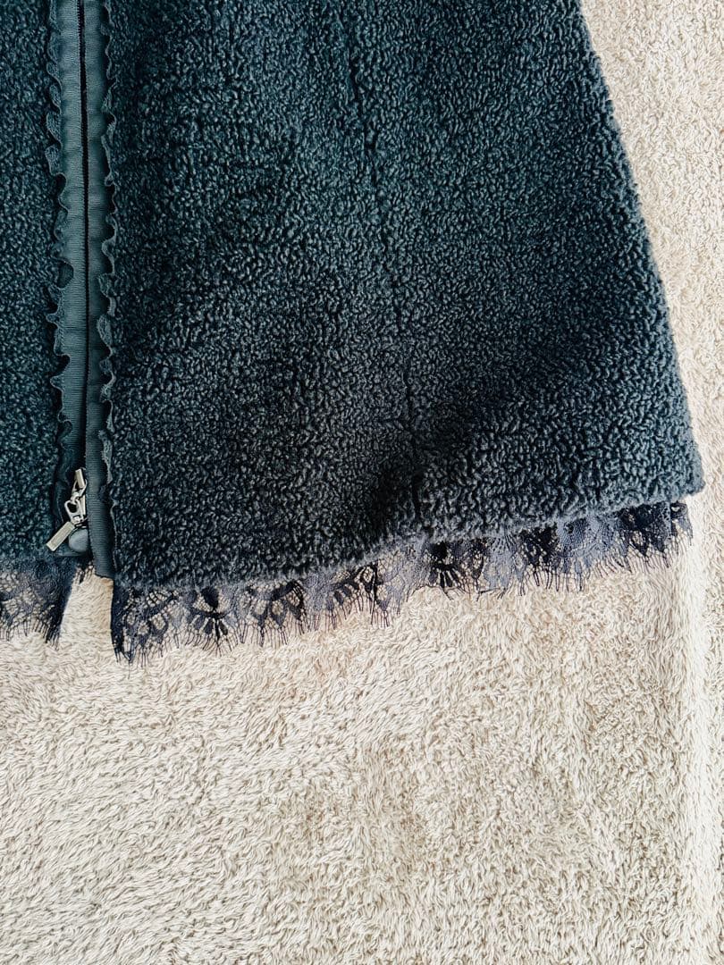 スーパービューティー ブラックダウンベスト レース