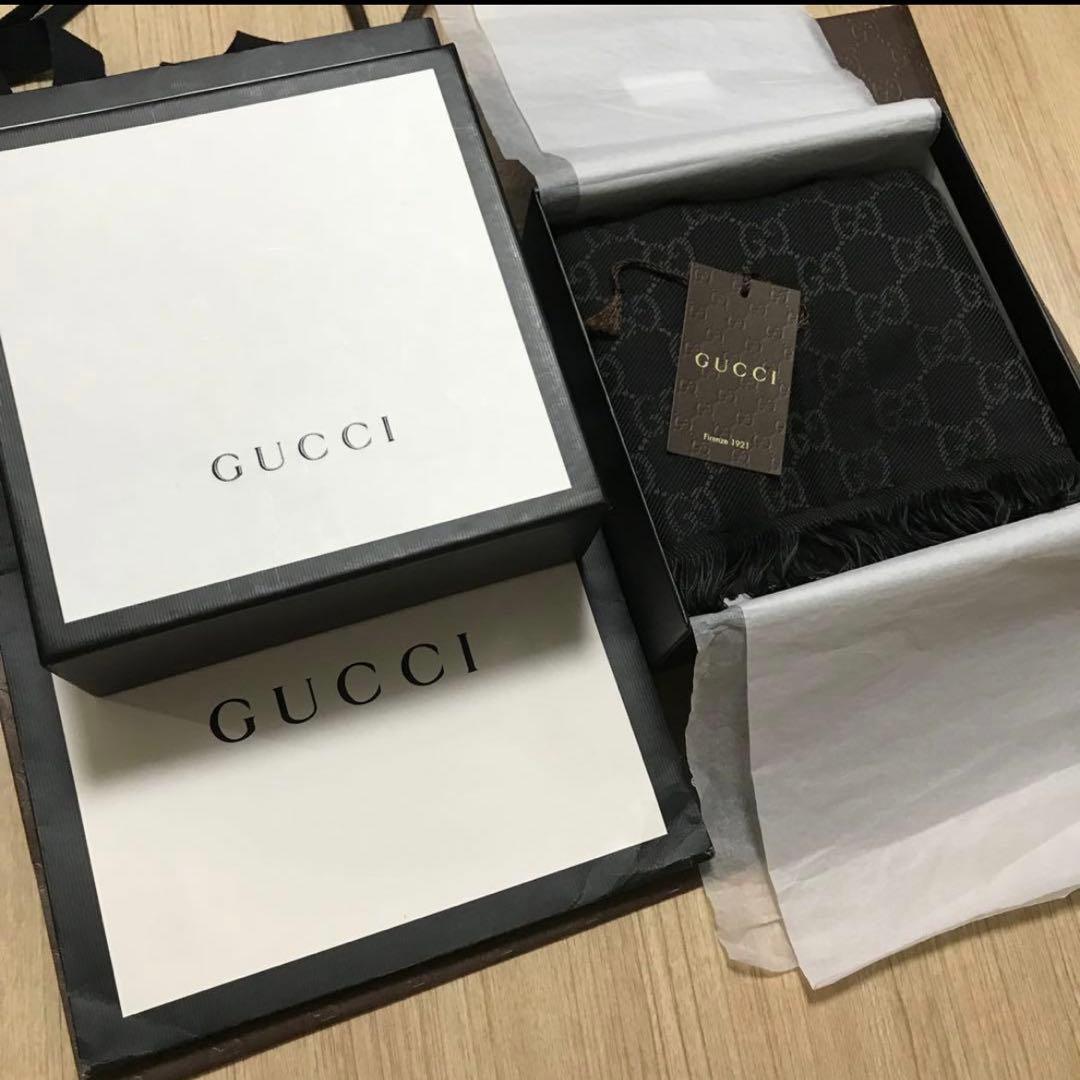 GUCCI ブラック GGパターン マフラー