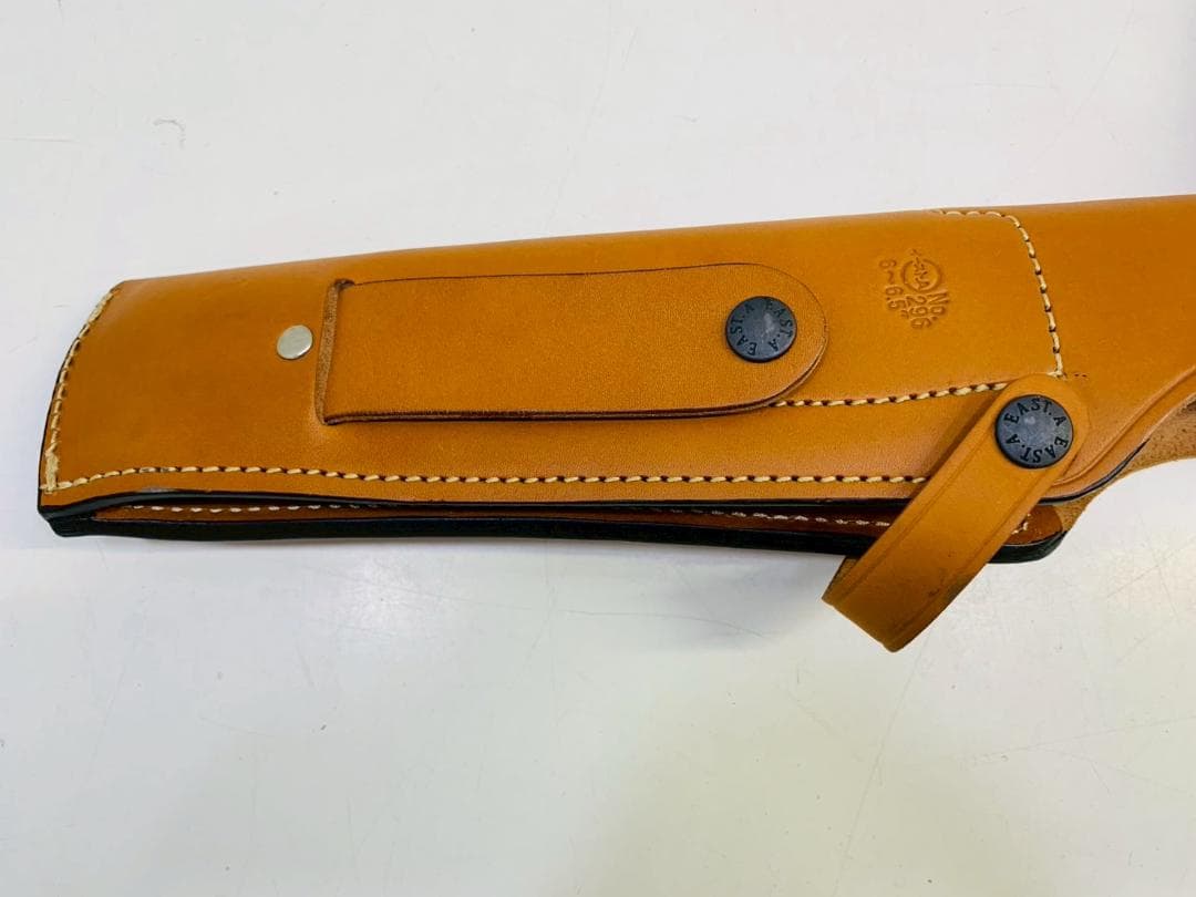 55Z イーストA 296 レザーホルスター 調整可能ストラップ ガンホルダー