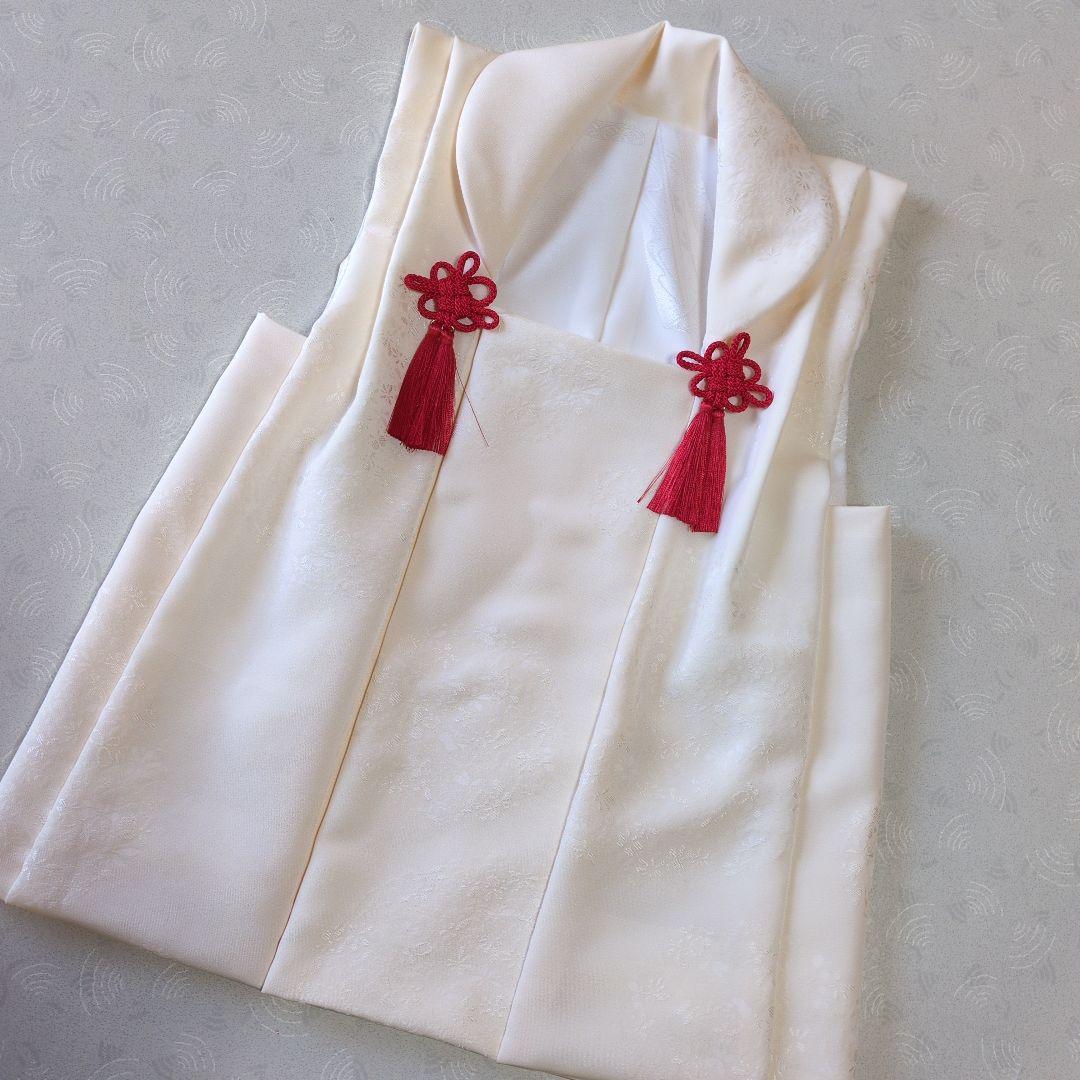 七五三３歳正絹手縫いの被布（花輪柄入り）中綿無し