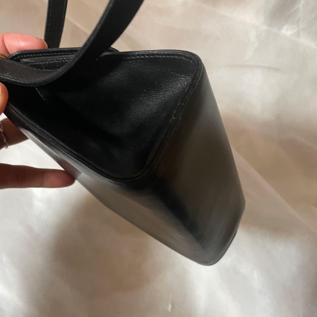 フェラガモ　ガンチーニ　ミニショルダーバッグ