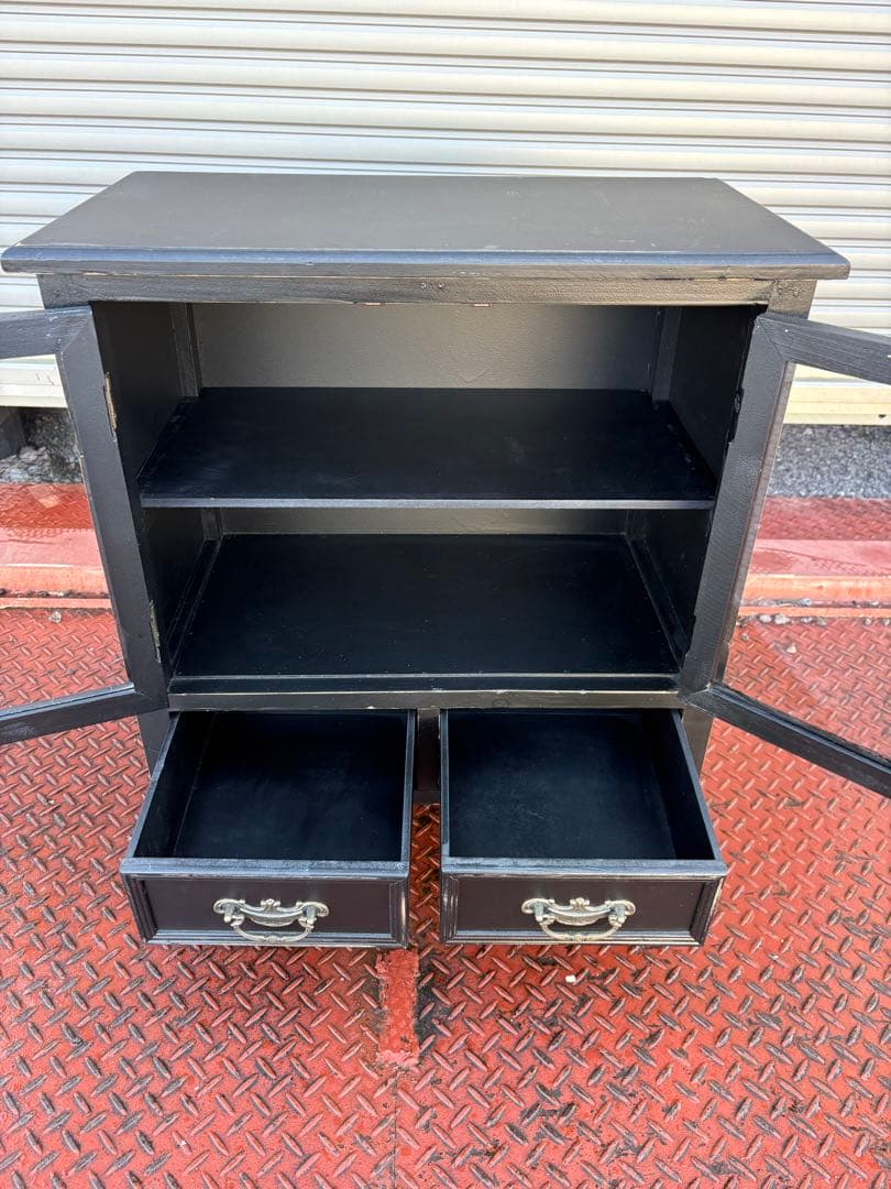 サリュ　アンティーク風キャビネット ガラス扉　家具　黒　ブラック　ガラスケース