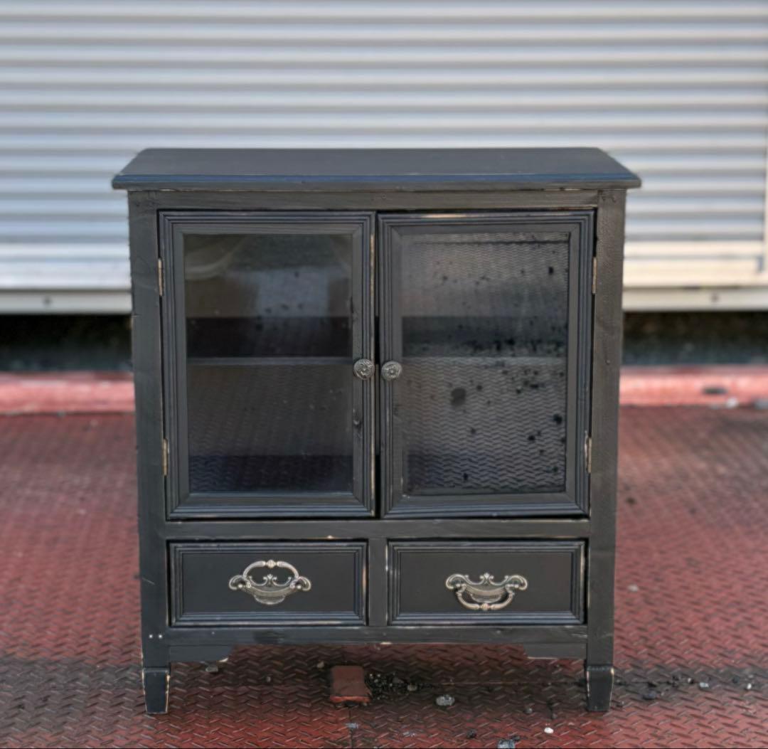 サリュ　アンティーク風キャビネット ガラス扉　家具　黒　ブラック　ガラスケース