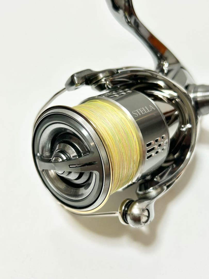 SHIMANO 18ステラ 2500SHG STELLA