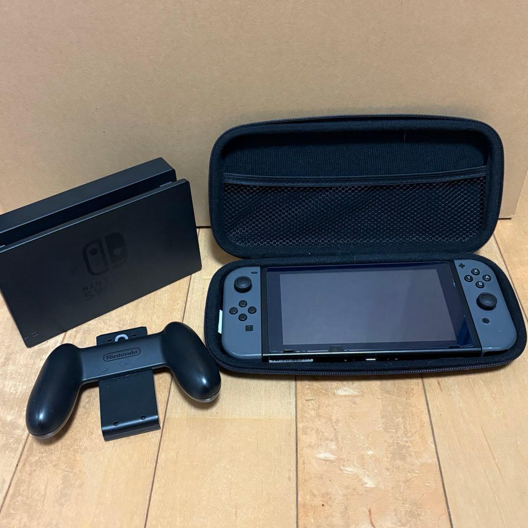 【動作確認済美品】Nintendo Switch 本体/ケース/ドック/グリップ