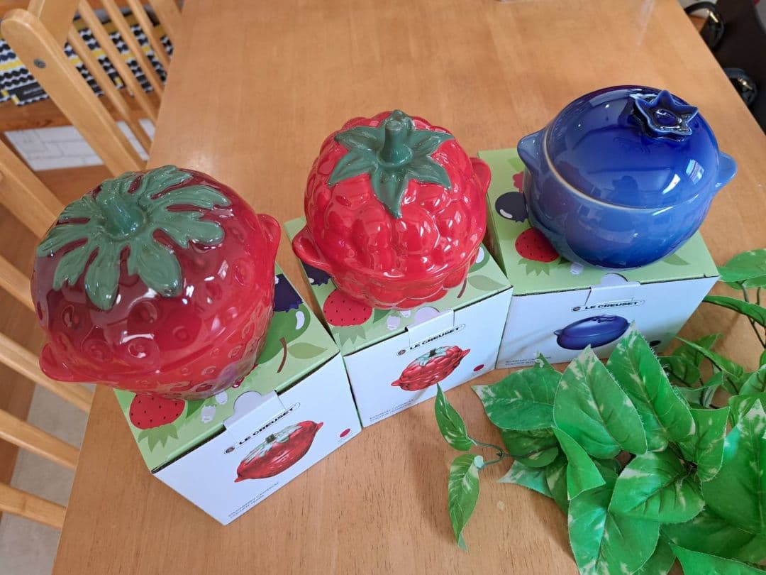 ルクルーゼ ブルーベリー ストロベリー ラズベリー 限定 新品