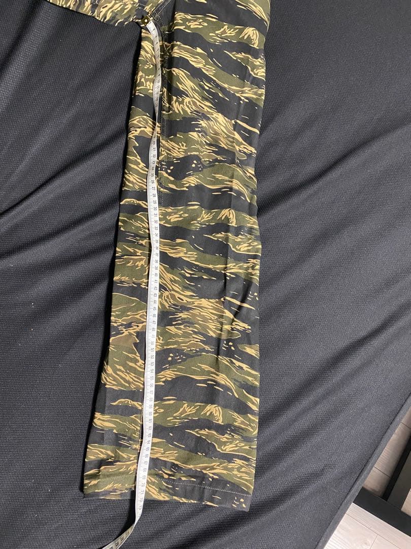 バズリクソンズ　タイガーカモ柄 BR40877