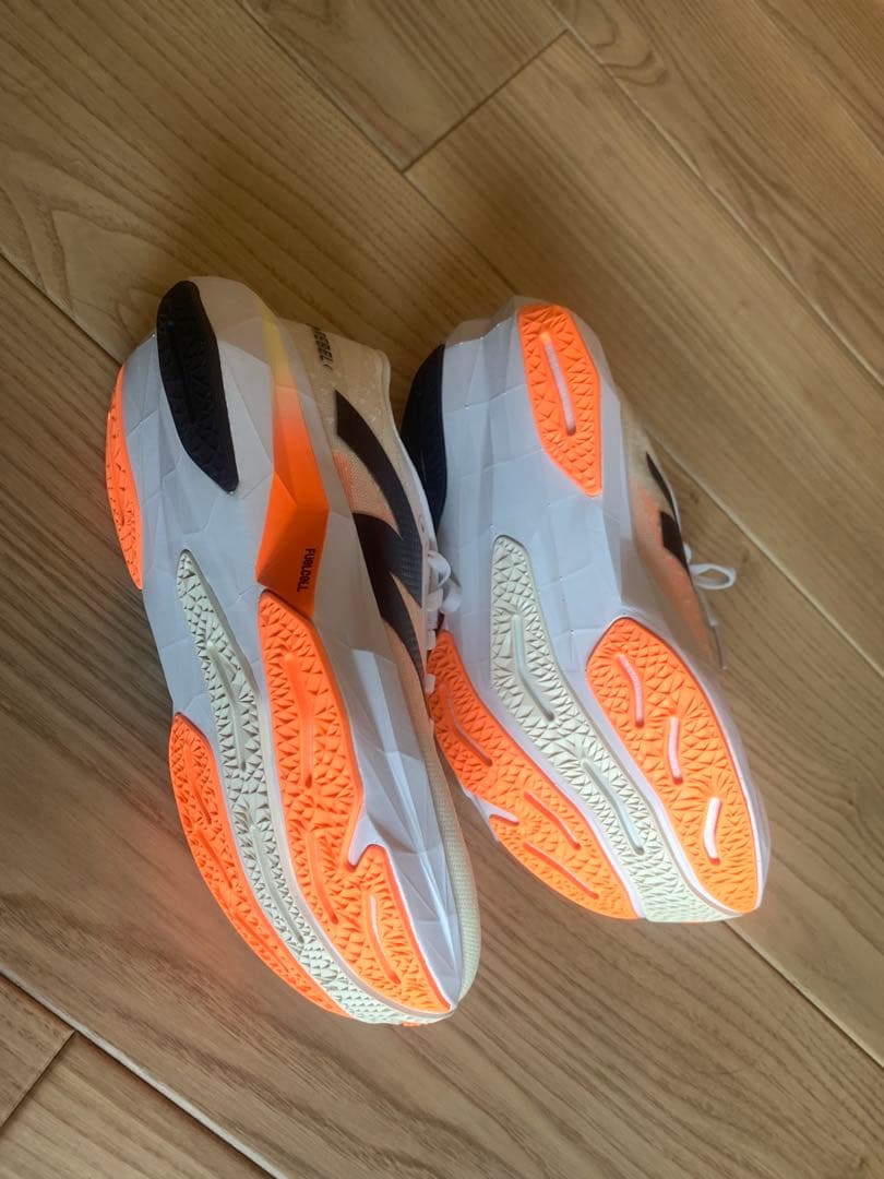 New Balance ランニングシューズ ホワイト/オレンジ/ブラック