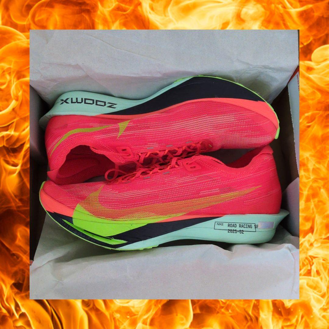 【完売超人気カラー】ナイキ ストリークフライ2