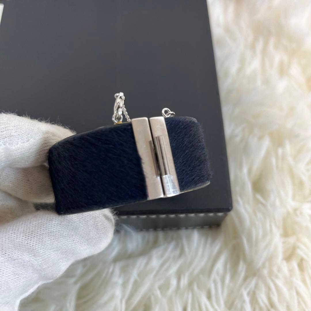 セリーヌ　マンシェット　ブレスレット　ハラコ　黒