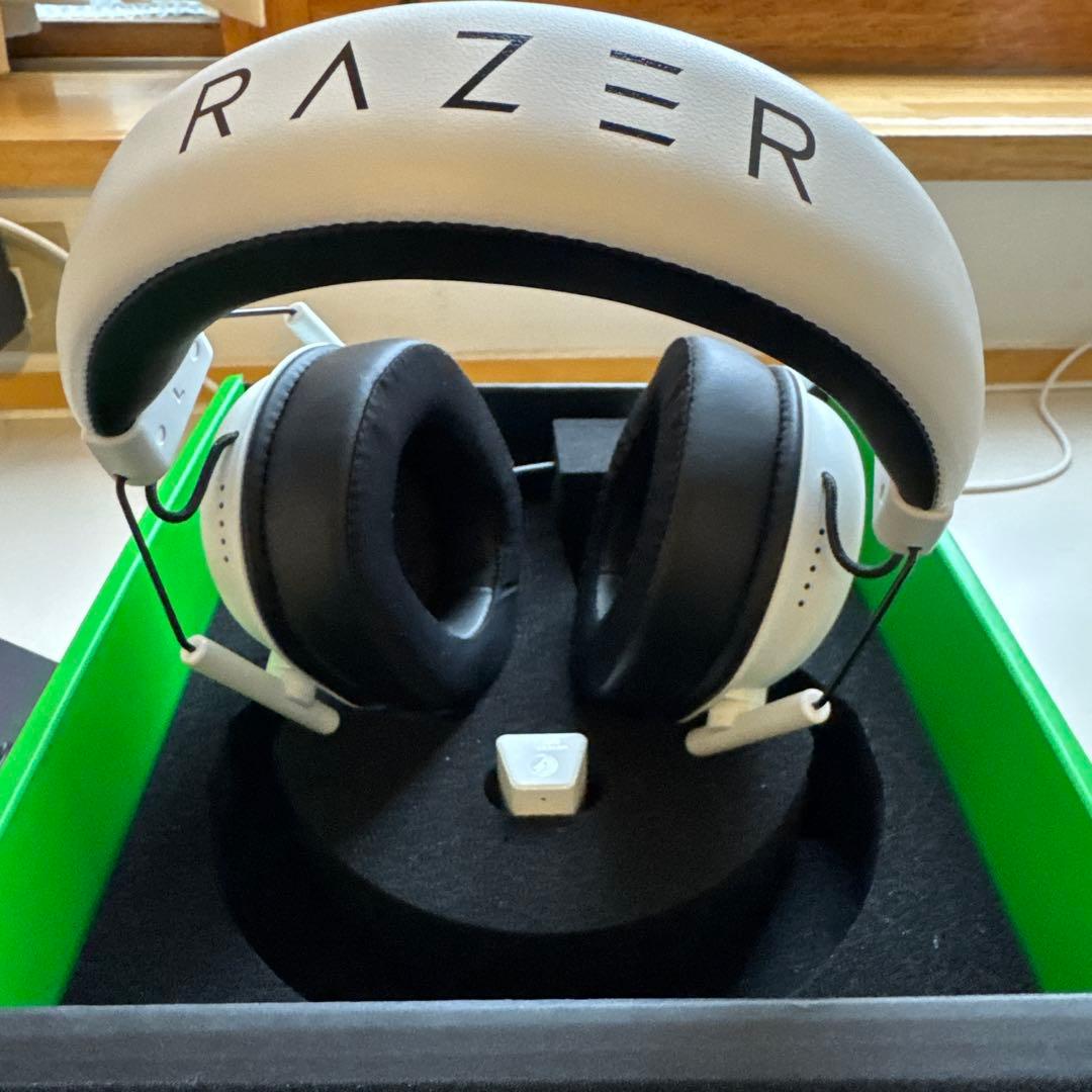 【完品】Razer ゲーミングヘッドセット BlackShark V2