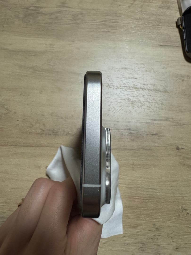 【美品】iPhone15pro 512GB SIMフリー ホワイトチタニウム