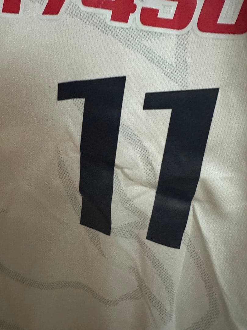 サッカーユニフォーム横浜FC 三浦知良 11 hummelアウェイ長袖 2006