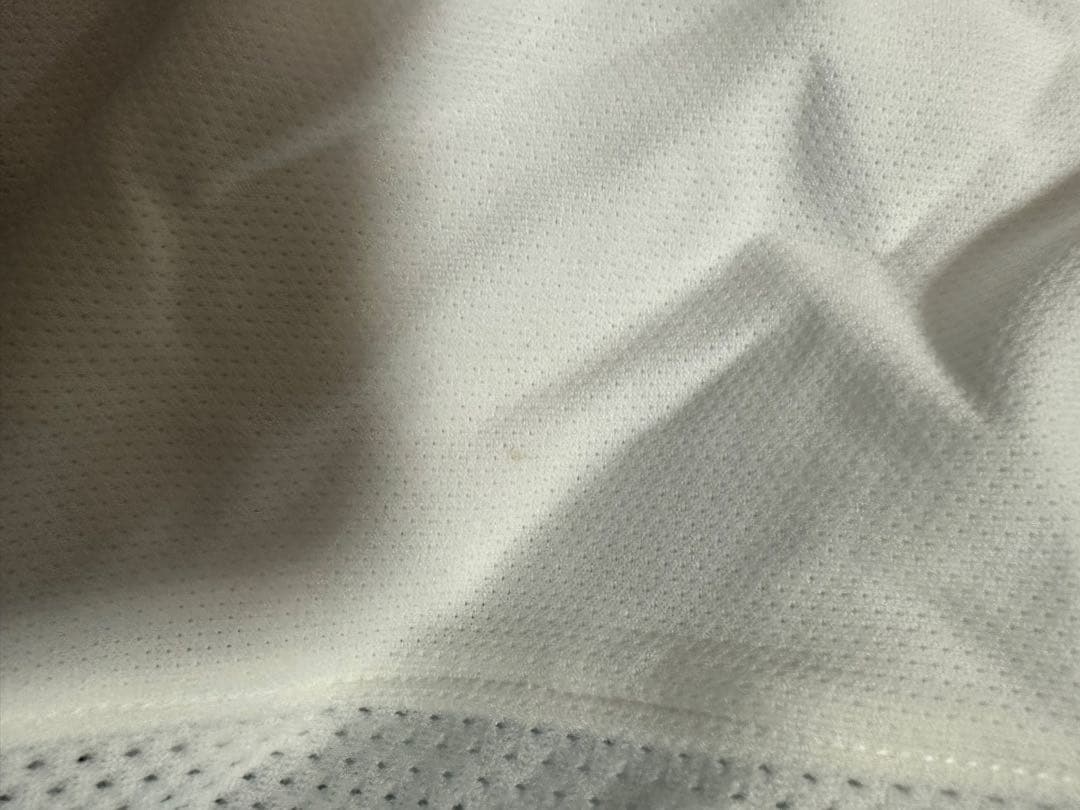 サッカーユニフォーム横浜FC 三浦知良 11 hummelアウェイ長袖 2006