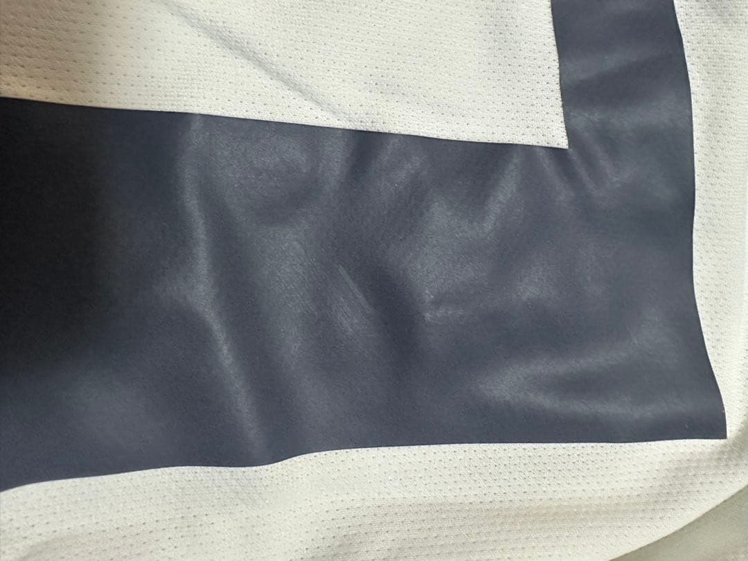 サッカーユニフォーム横浜FC 三浦知良 11 hummelアウェイ長袖 2006