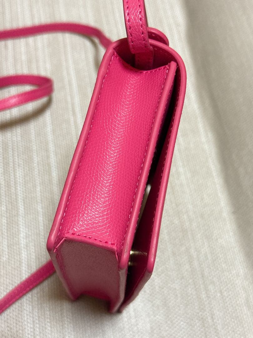 FURLA ピンク レザー ショルダーバッグ クロスボディ