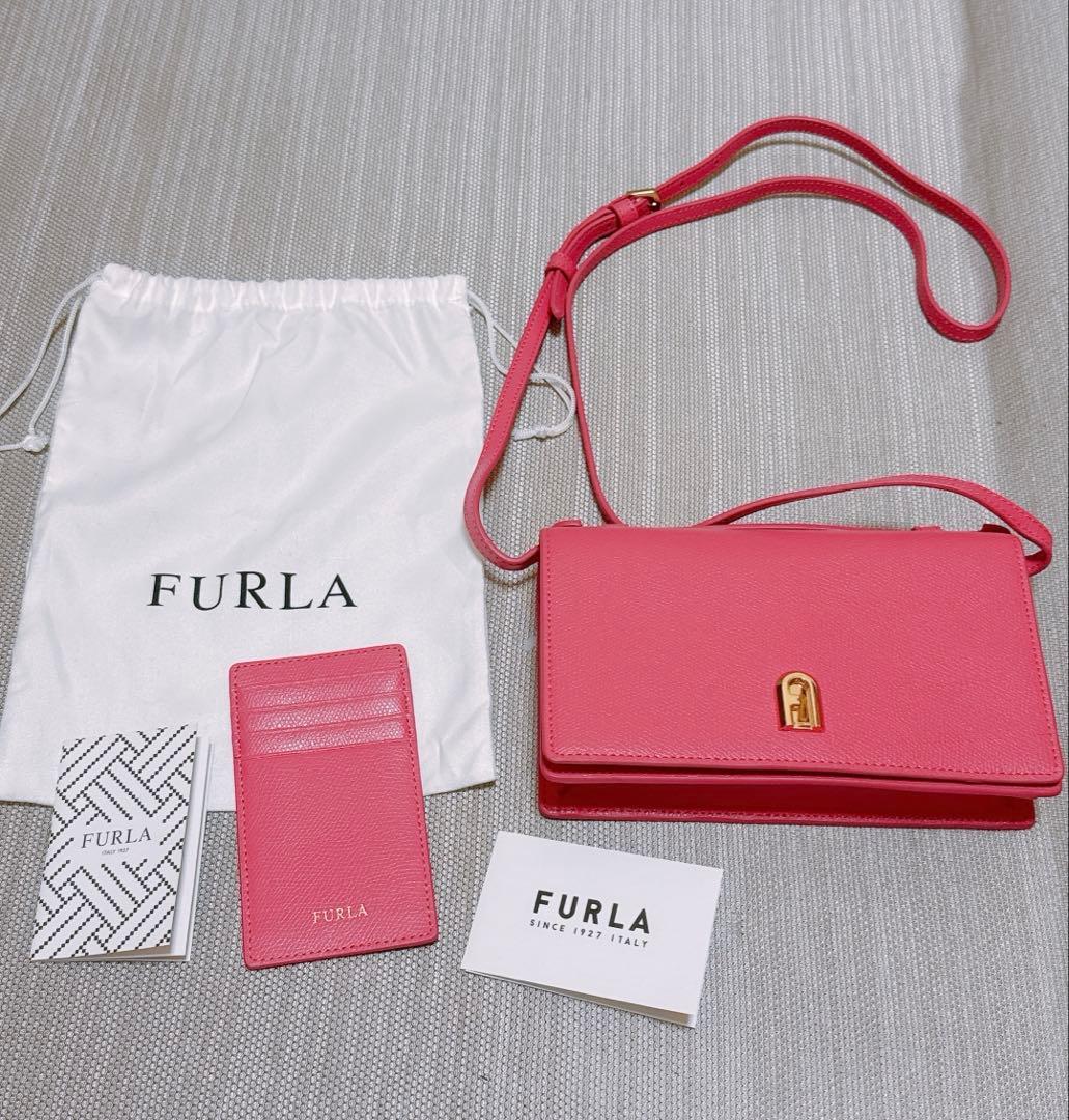 FURLA ピンク レザー ショルダーバッグ クロスボディ
