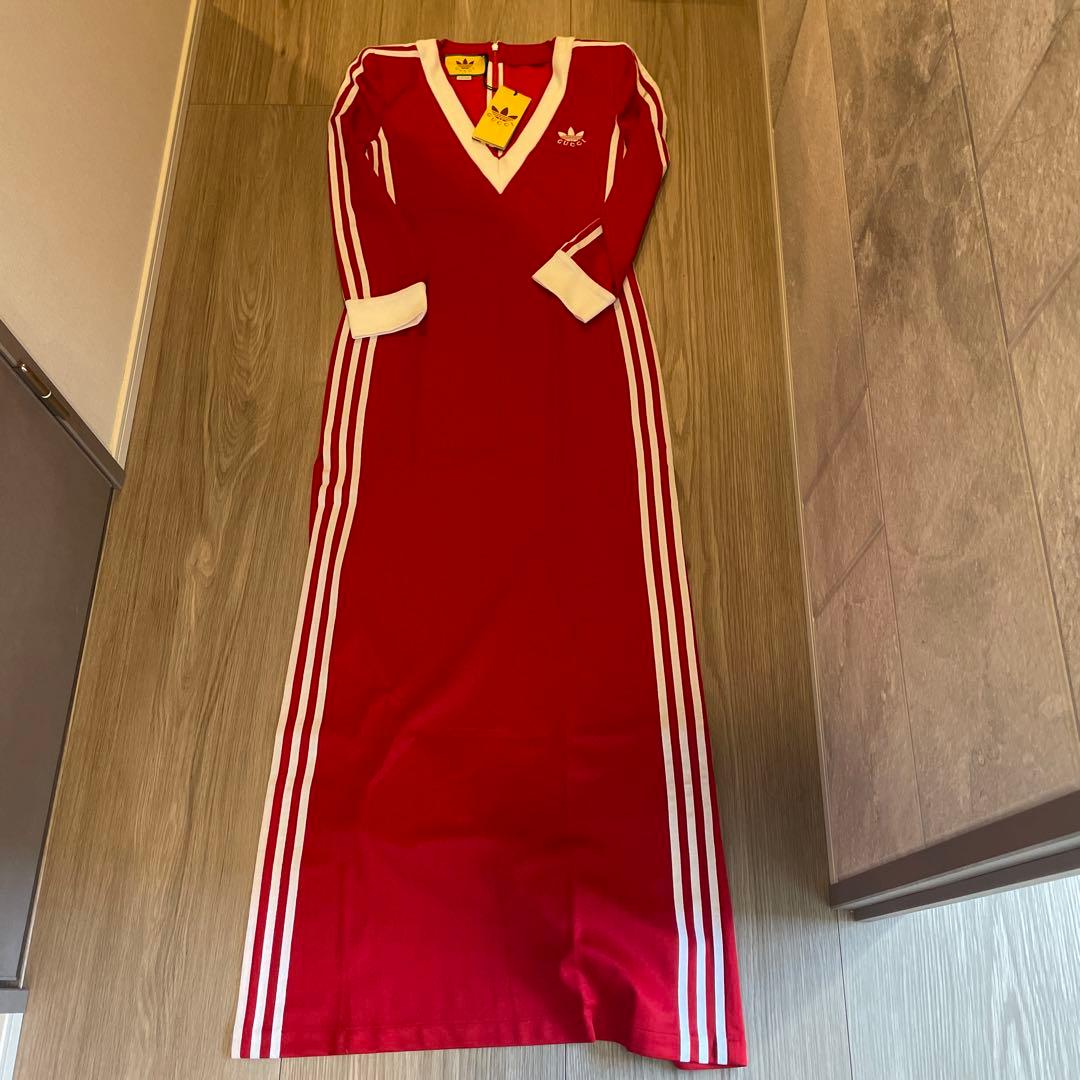 【新品未使用】グッチ　アディダス　サイドストライプワンピース 712711