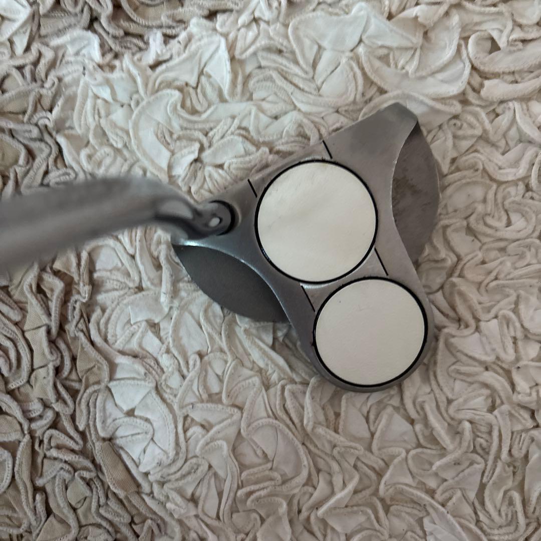 ODYSSEY 2-ball パター（右きき）カバー付き