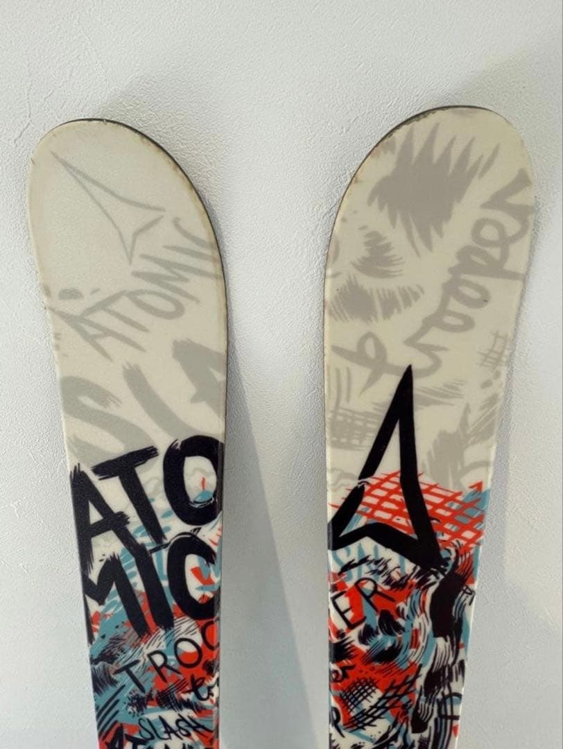 Atomic トゥルーパー　スキー 板
