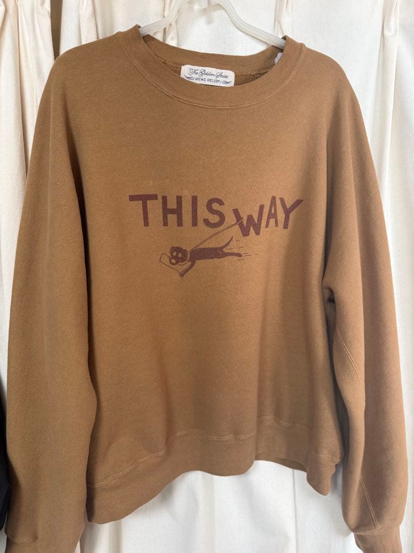 REMI RELIEF × HUG Õ WäR THIS WAYキャメル