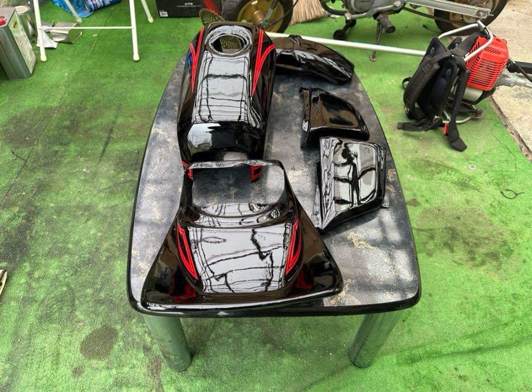 エイプ50/100 FX仕様　タンクカバーセット 「羽タイプ」　新品未使用