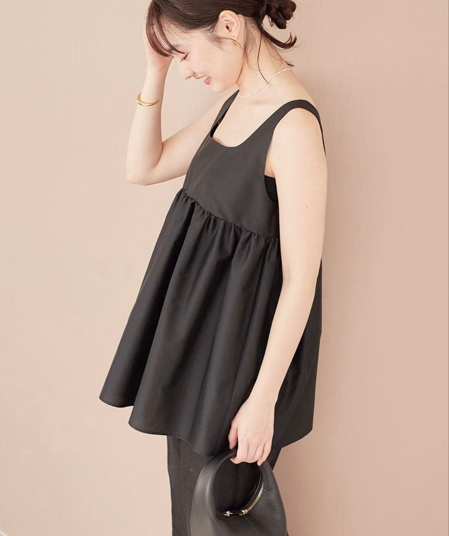 Plage 黒のスクエアネックノースリーブチュニック