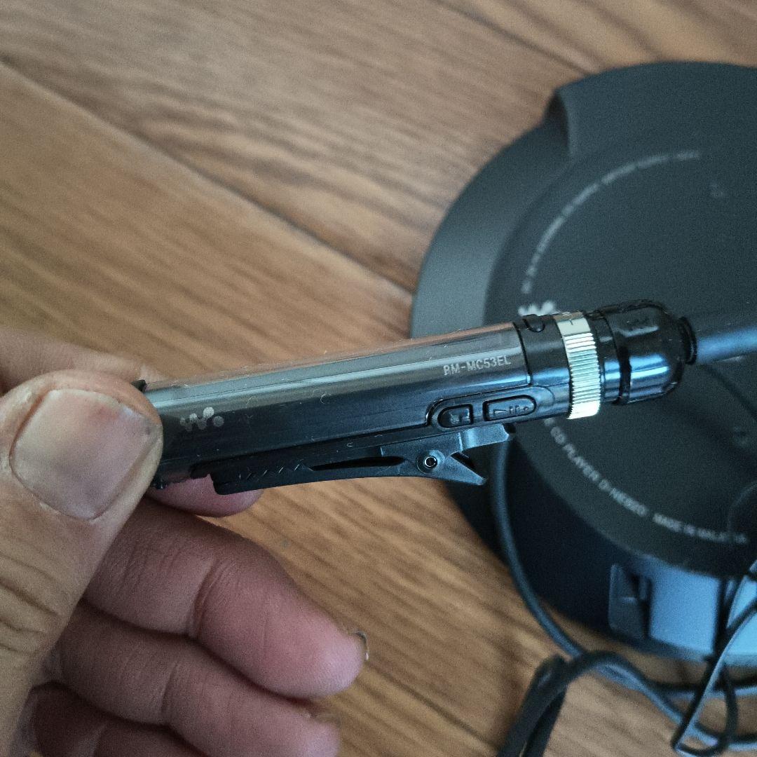 ソニー SONY D-NE820 CDウォークマン ブラック