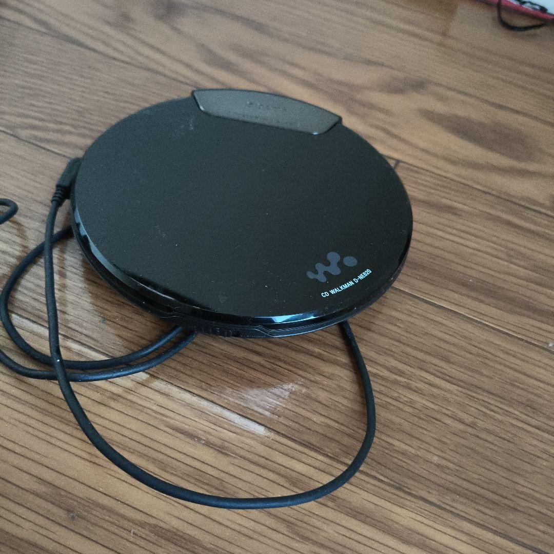 ソニー SONY D-NE820 CDウォークマン ブラック