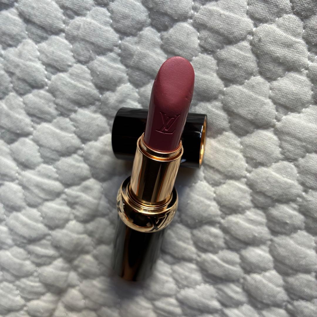 【ケース付き】LV ルージュ サテン リップスティック 202 LLA006