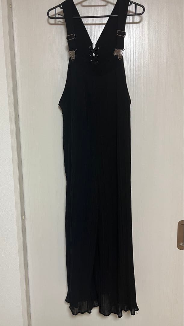 ヤマダヤ　ラシッド　ブラック プリーツ サロペット 9号