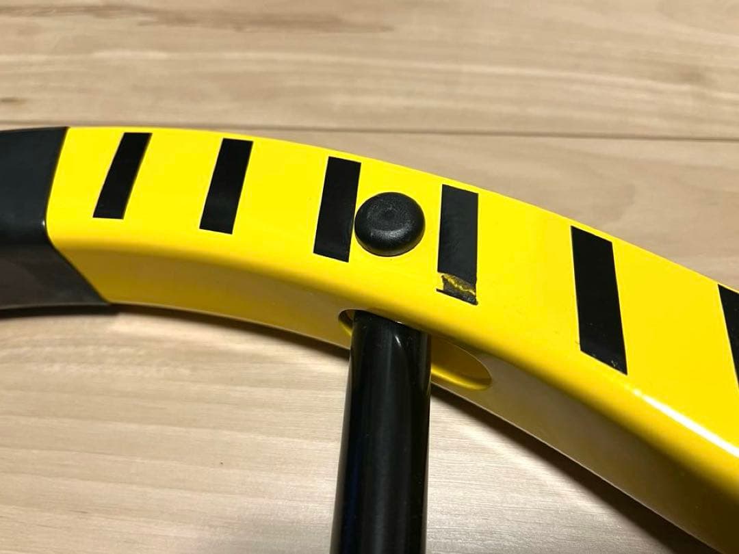 HORNET タイヤロック 鍵付き イエロー